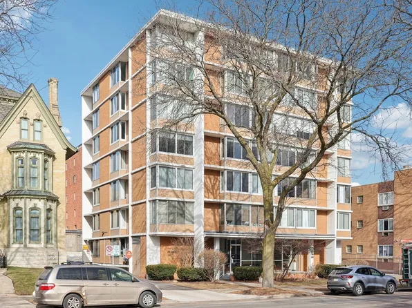 1409 North Prospect AVENUE #302, Milwaukee, WI 53202