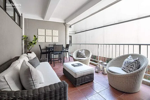 Sold by Sotheby's International Realty | media 4