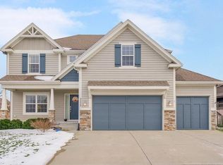 9225 N Dawn Ave, Kansas City, MO 64154