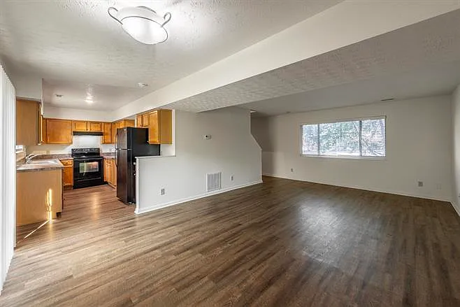 Brandywine Court — Photo 11