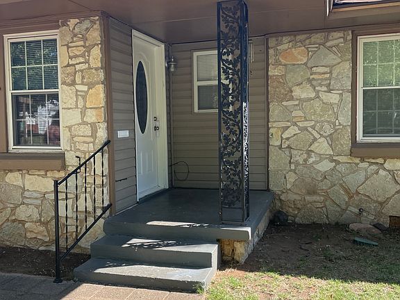 2nd image of 2316 McCracken Dr
