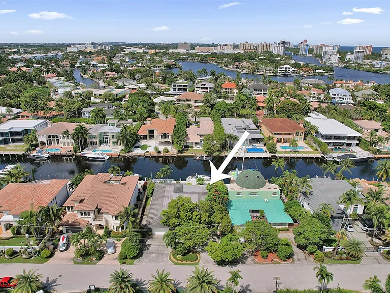 2427 Sea Island Dr — Photo 7