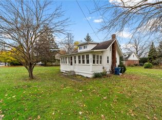 5516 E Lake Rd, Sheffield Lake, OH 44054