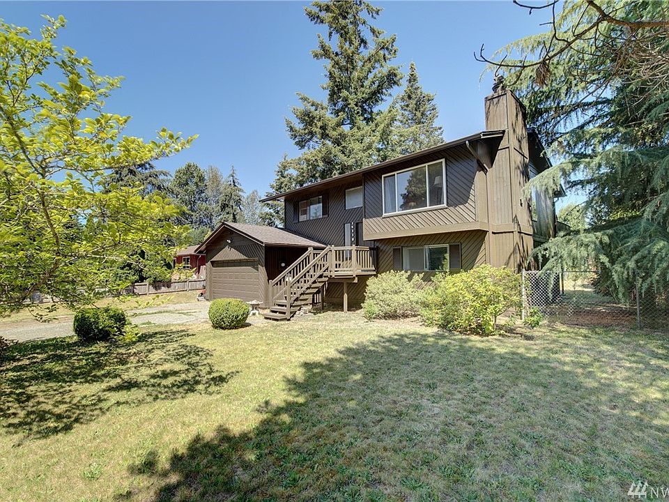 1st image of 14118 52nd Ave W