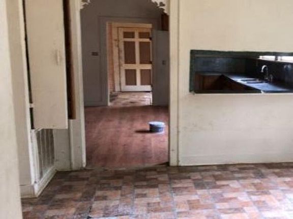 3rd image of 4024 Marion Pl