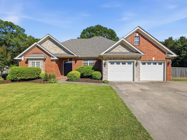 1300 Byron Dr, Conway, AR 72034