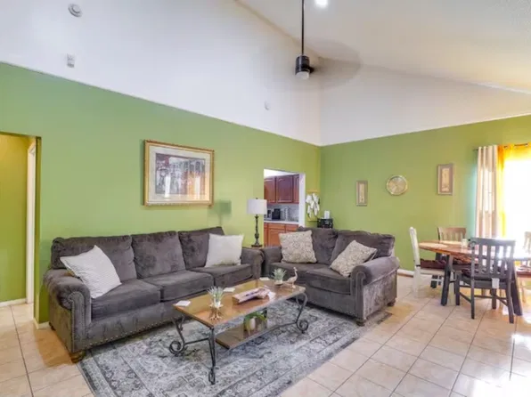 610 N Pennsylvania Ave #B, Roswell, NM 88201