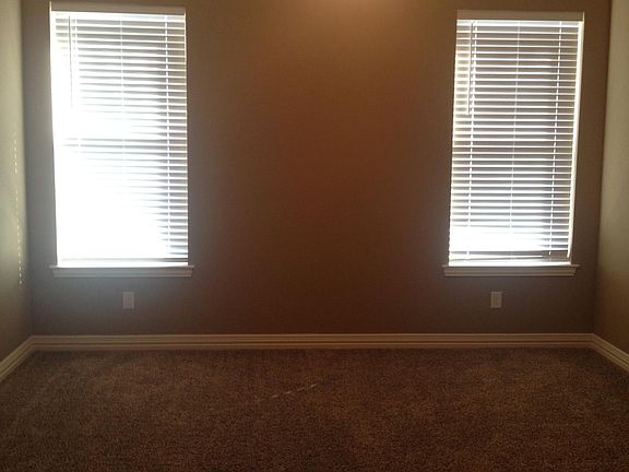 4th image of 322 W Owens St