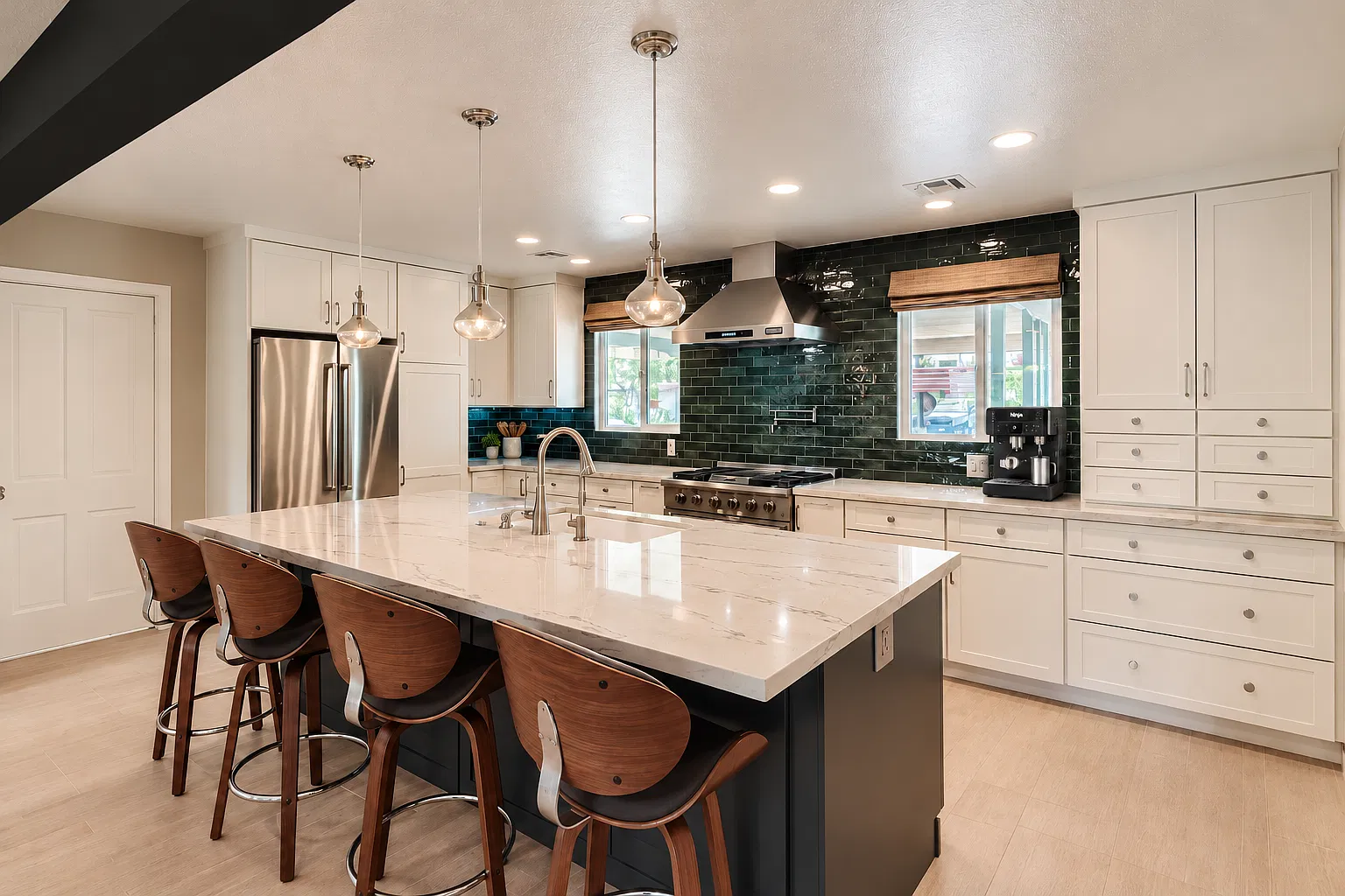 3 bed, 2256 sqft, $3,500 — Photo 1