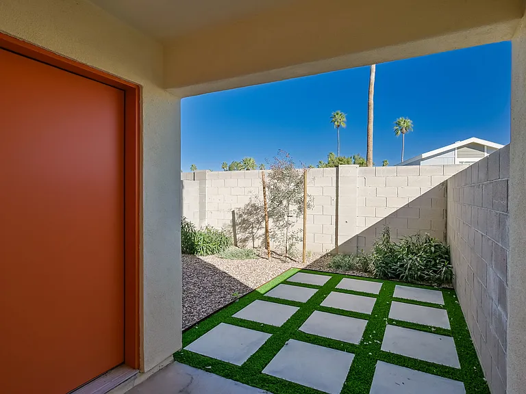 2502 E Paradise Ln #1 — Photo 30
