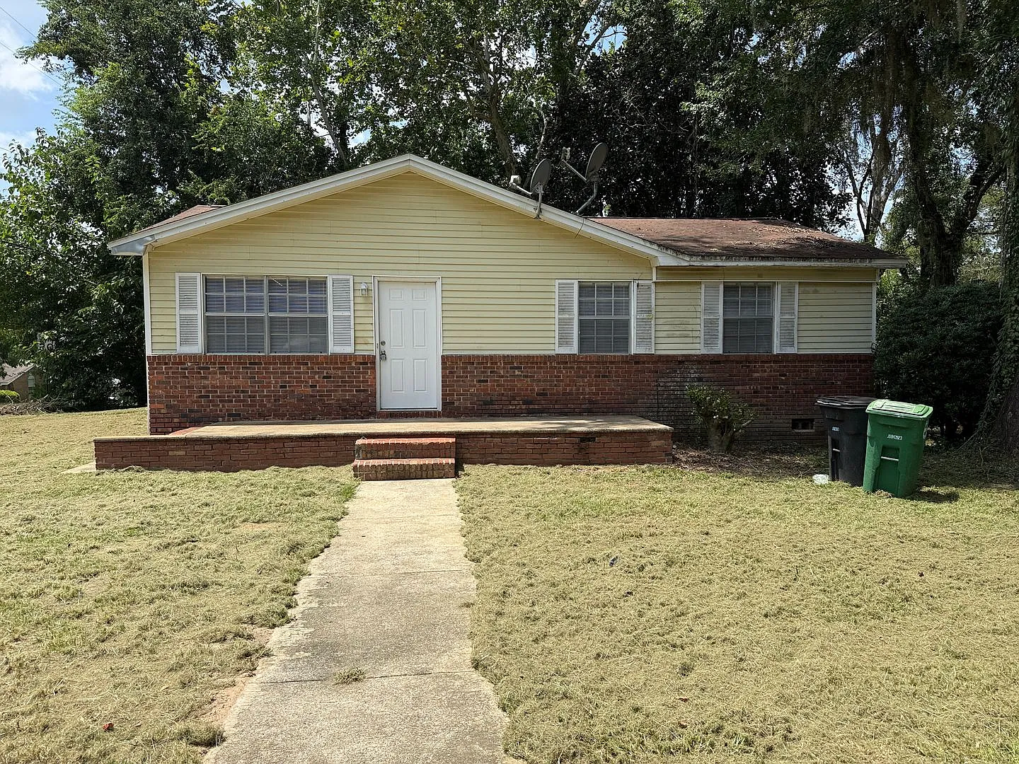 3bed/1bath Home Off Crowder Rd — Photo 2