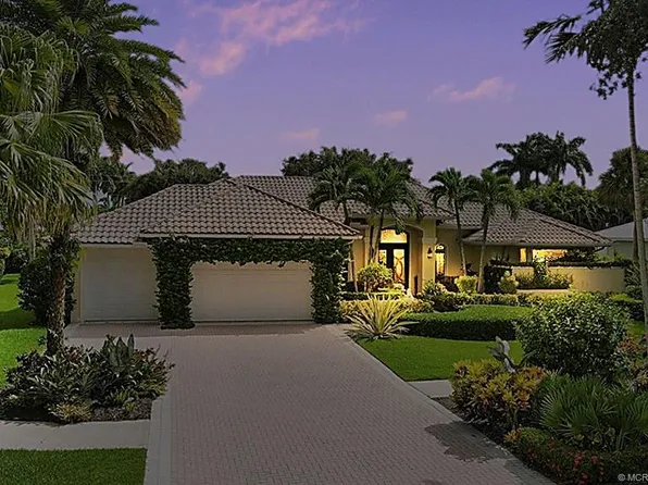 19085 SE Coral Reef Ln, Jupiter, FL 33458