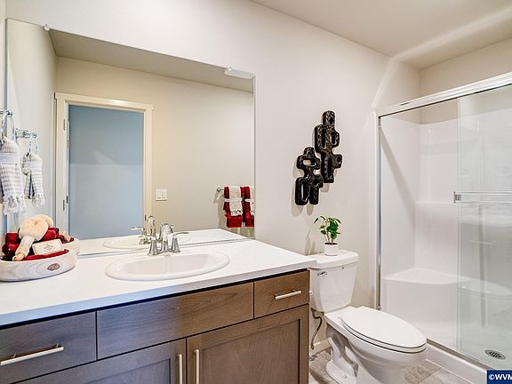 5th image of 841 Sifuentez Ct