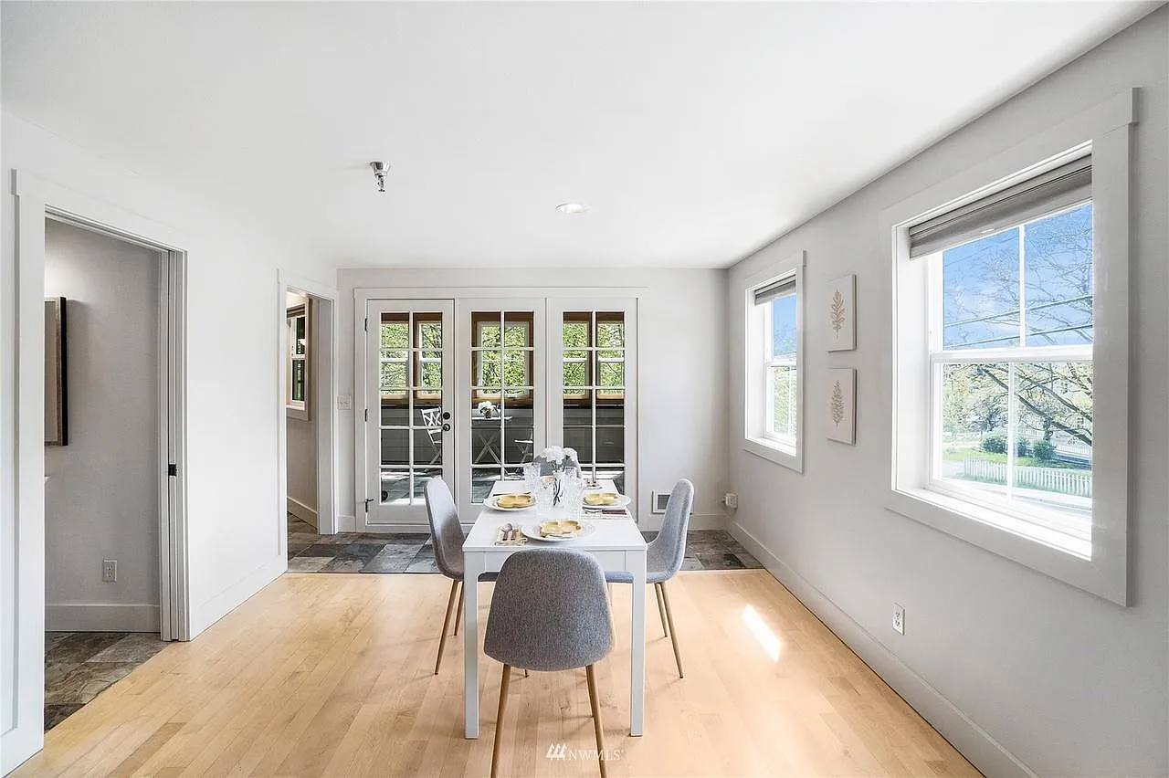 2 bed, 1545 sqft, $3,350 — Photo 2