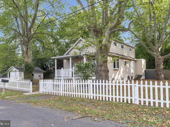 2365 Dubree Ave, Warrington, PA 18976