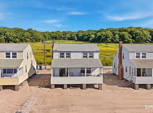 72 W End Dr, Old Lyme, CT 06371