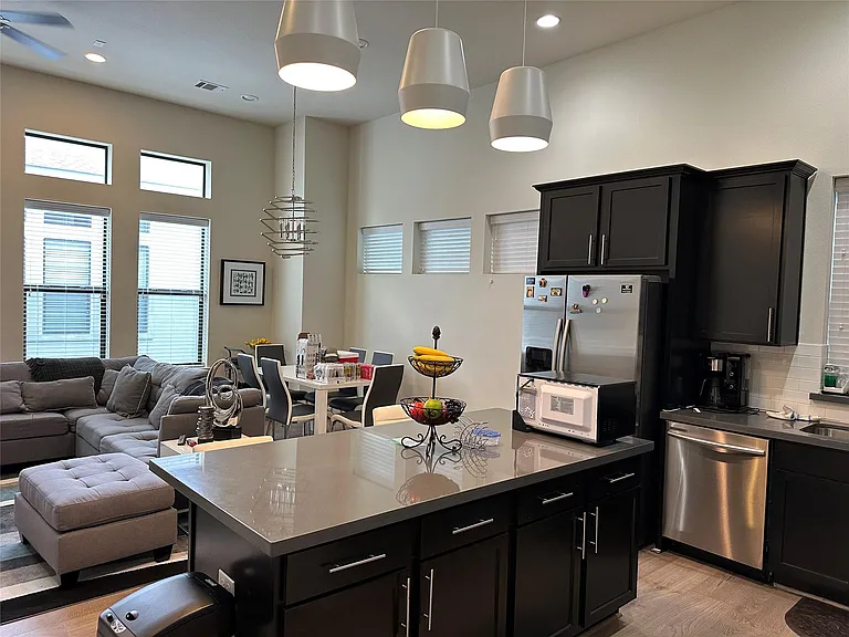 2616 Riverside Dr #B — Photo 7