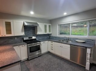 1030 Cecile Dr #6D60C4706, Pt Moody, BC V3H1M4