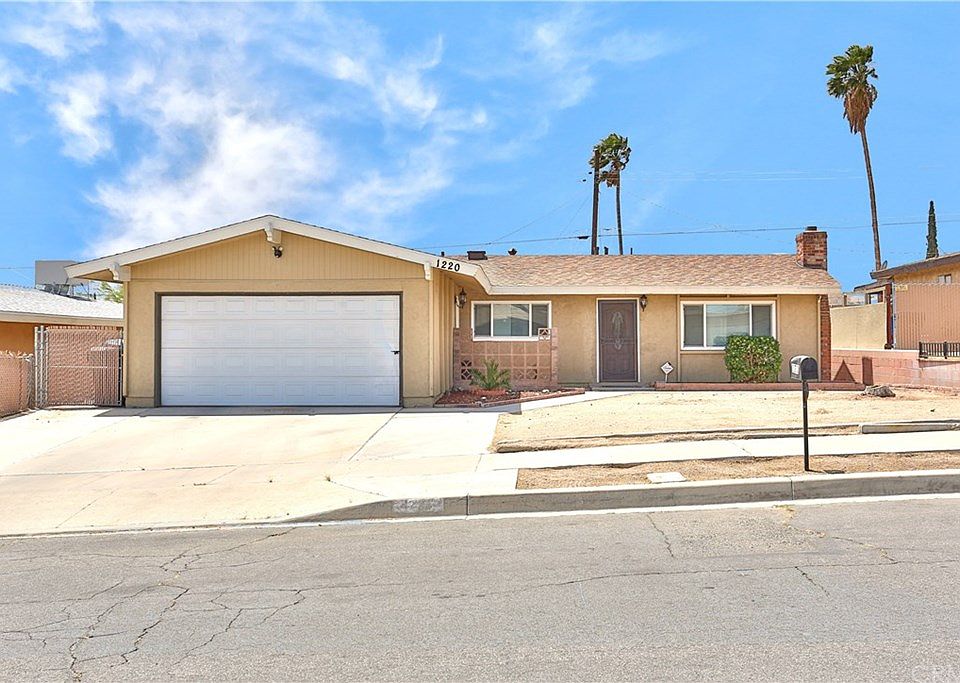 1st image of 1220 E Navajo St