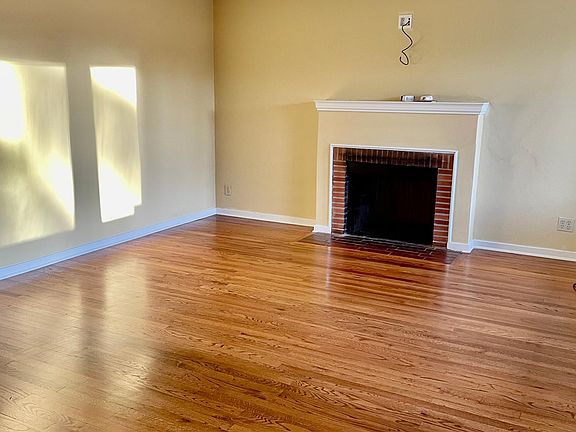 4th image of 2801 61st St