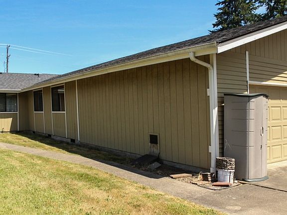 4th image of 7111 205th St E