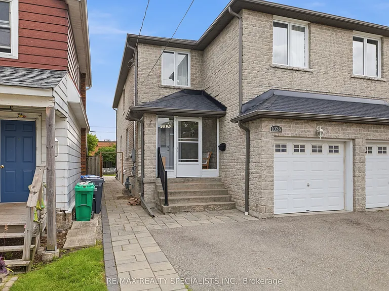1036 Caven St — Photo 2