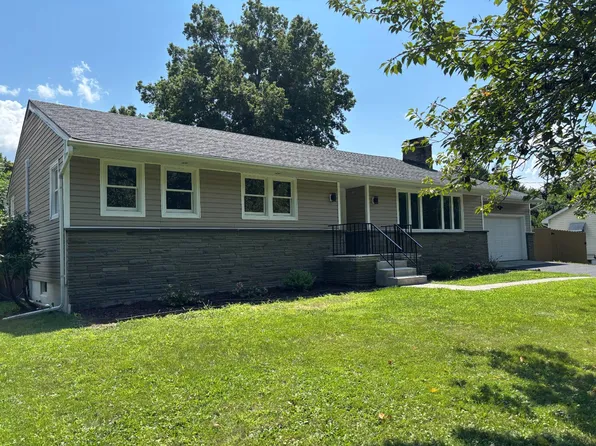 459 Vassar Rd, Poughkeepsie, NY 12603
