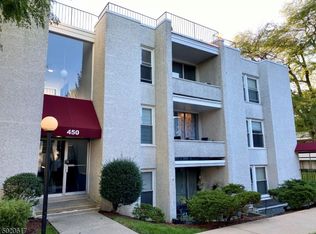 450 E River Rd #F, Nutley, NJ 07110