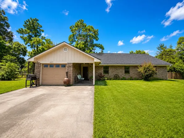 2917 Tammy Cir, Orange, TX 77630