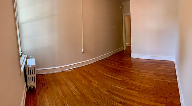 3 bed, 830 sqft, $2,015 — Photo 4