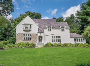 14 Edgewood Dr, Summit, NJ 07901