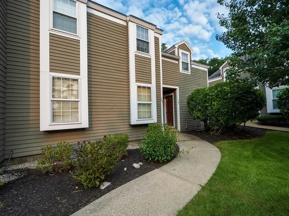 145 Shaw Farm Rd Unit 145, Canton, MA 02021