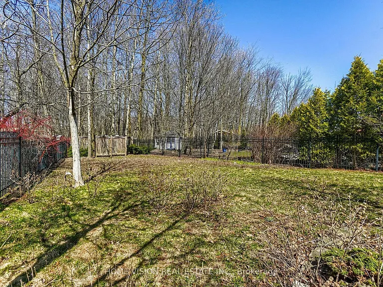 24 E Sandbanks Dr #BASEMENT — Photo 21