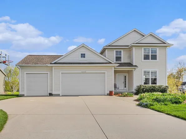 1640 Silverbow Dr SE, Caledonia, MI 49316