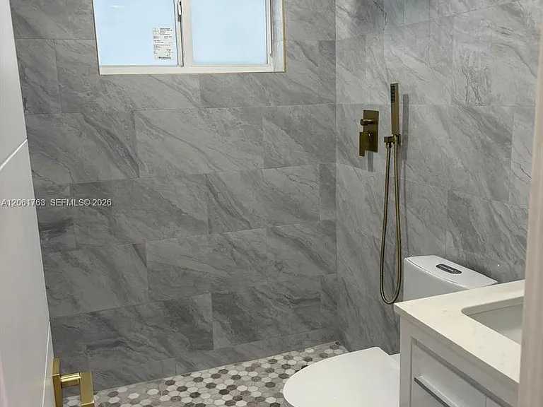 6896 Abbott Ave #6B — Photo 3