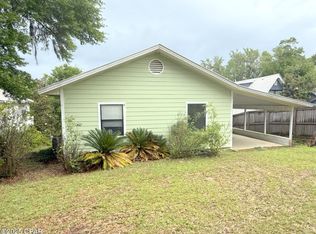 4163 Crystal Lake Dr, Chipley, FL 32428