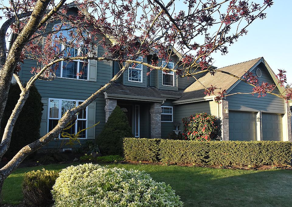 1286 Keystone Loop NE