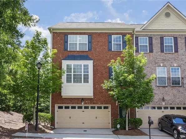 5060 Windcrest Ln, Roswell, GA 30022