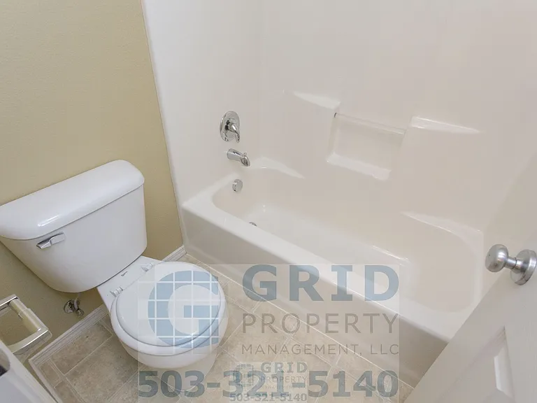 1113 SE Alika Ave — Photo 14