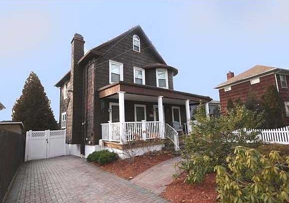2nd image of 808 Jewett Ave