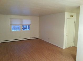 1207 Wall St, Normal, IL 61761