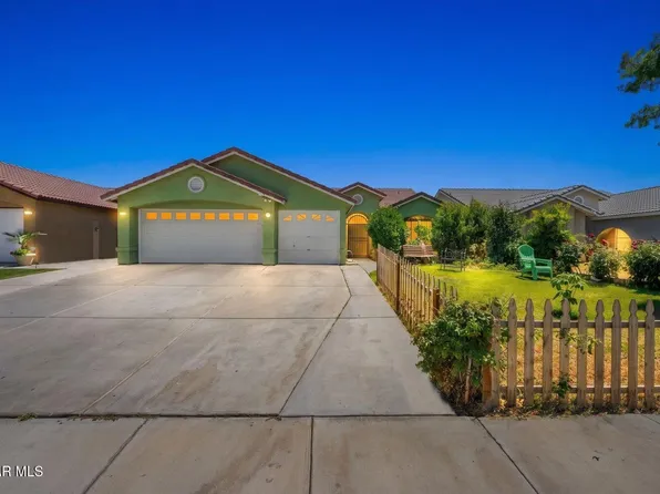2901 Flint Hills Dr, Bakersfield, CA 93313