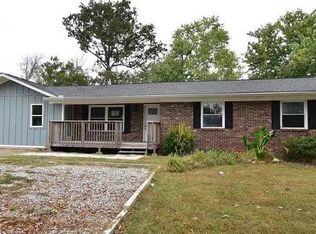 365 Wooten Rd, Ringgold, GA 30736