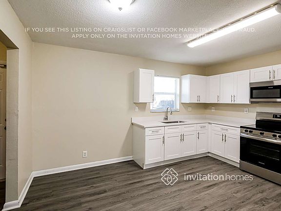 5th image of 7645 NW 32nd Pl
