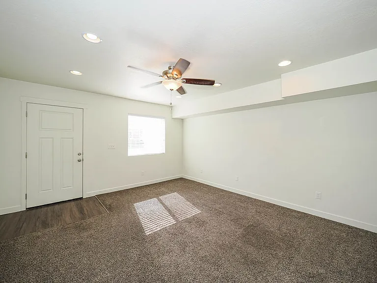 634 N 130 E — Photo 26