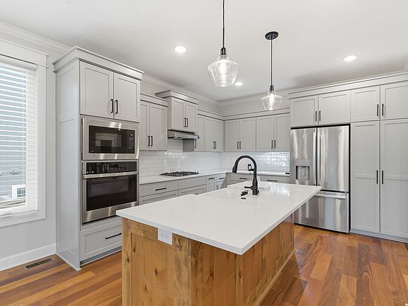 4th image of 3611 Prairie Clover Ct