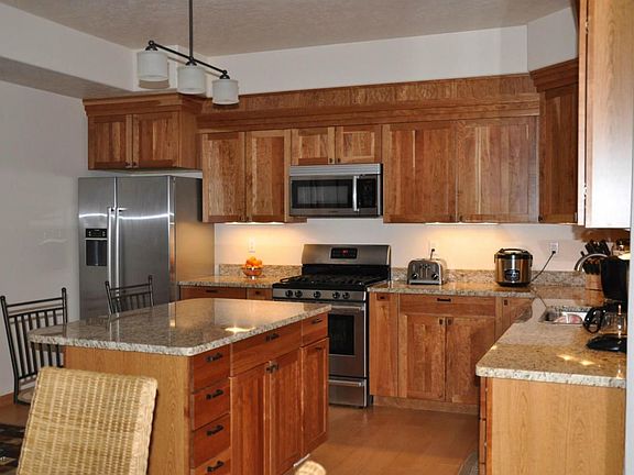 5th image of 16165 Rosenburg Cir