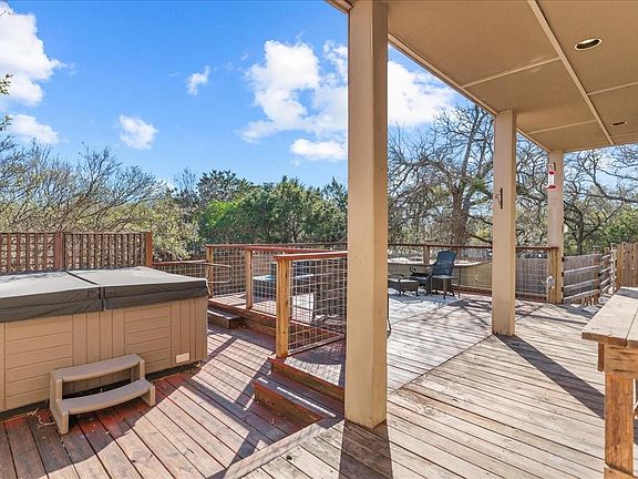 3rd image of 9 Ridgewood Cir