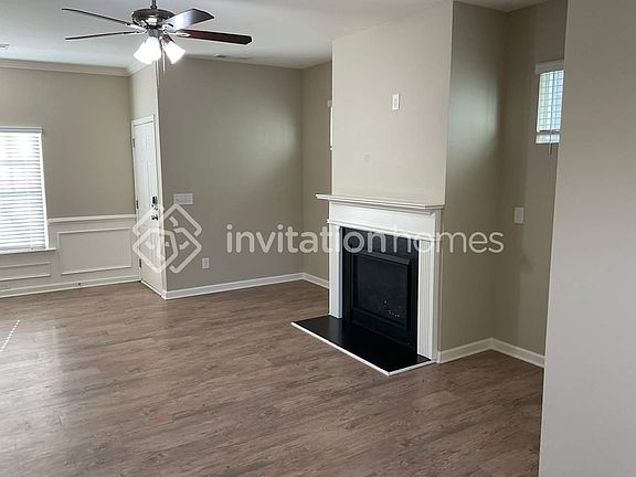 3rd image of 315 Woodson Way