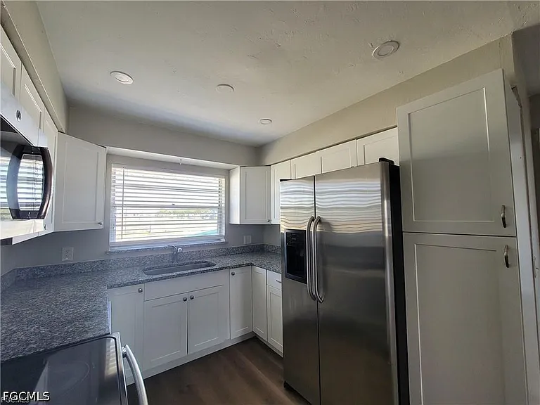 1904 Santa Barbara Blvd #4 — Photo 3